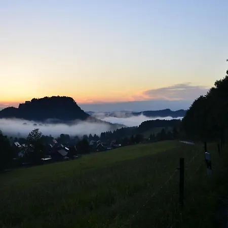 Ferieneinrichtungen Haus Am Stein Bei B *