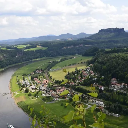 Vakantiehuis Ferieneinrichtungen Haus Am Stein Bei B Königstein an der Elbe