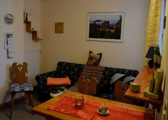 Ferienhaus Ferieneinrichtungen Haus Am Stein Bei B *