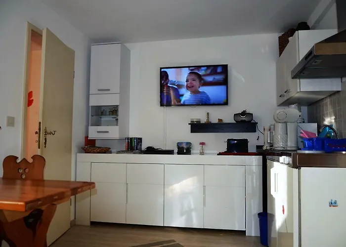 Ferieneinrichtungen Haus Am Stein Bei B 펜션 *